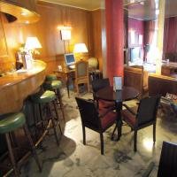 bar/lounge